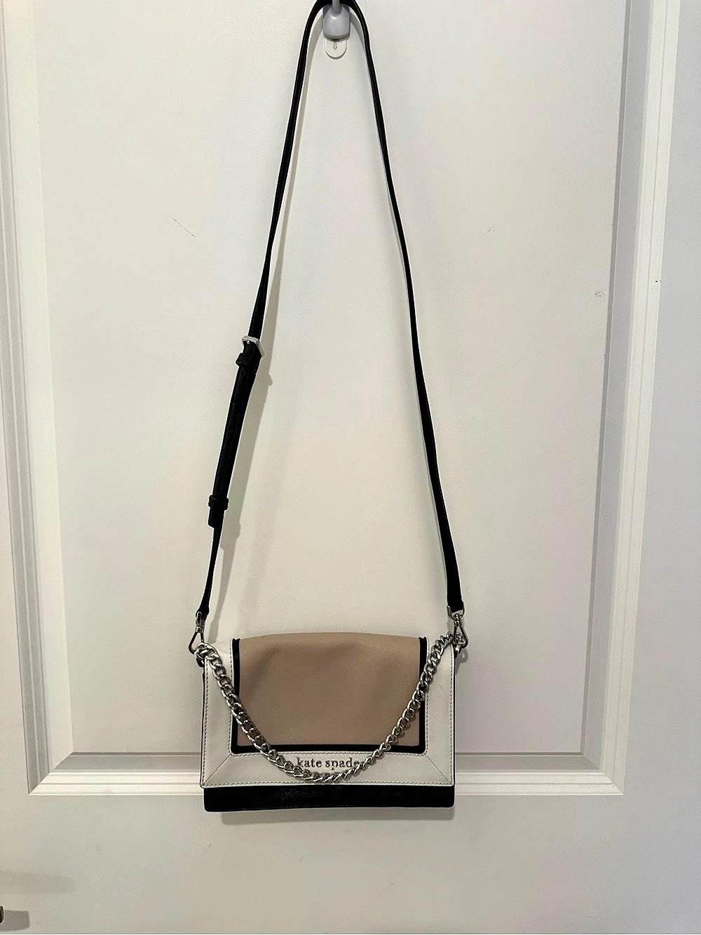 Kate Spade Beige & Black Chain Shoulder Bag